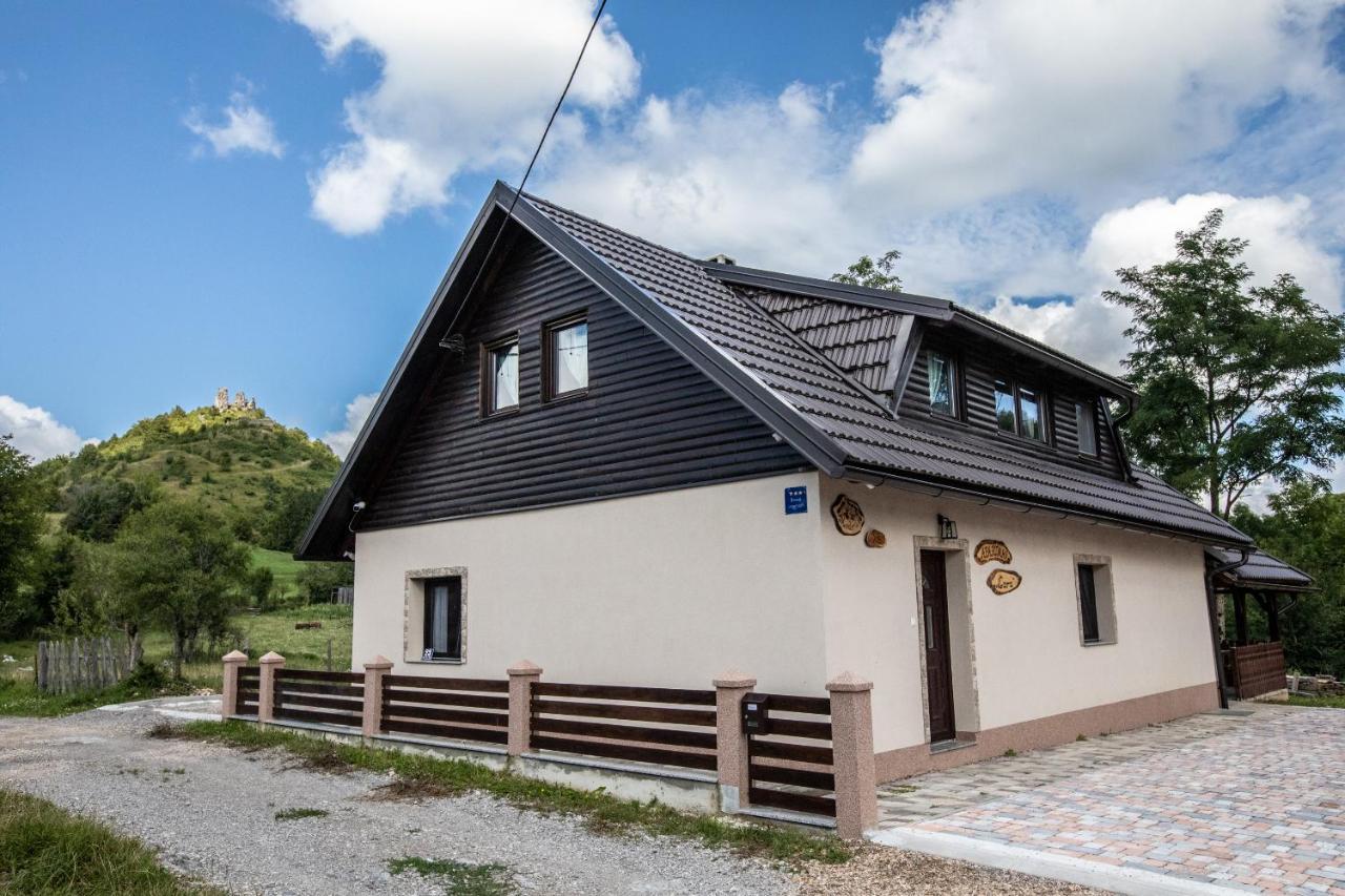 Apartmani Lara Modrus-Kuca Za Odmor Buitenkant foto