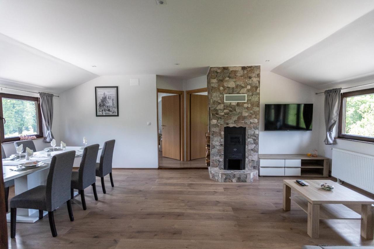 Apartmani Lara Modrus-Kuca Za Odmor Buitenkant foto